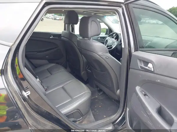 KM8J3CA20HU534919 2017 HYUNDAI TUCSON - Image 8