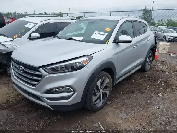 KM8J3CA20HU539067 2017 HYUNDAI TUCSON - Image 2