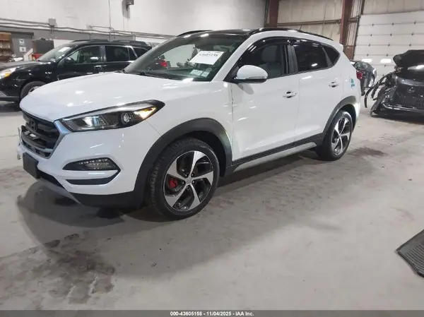 KM8J3CA20HU567368 2017 HYUNDAI TUCSON - Image 2