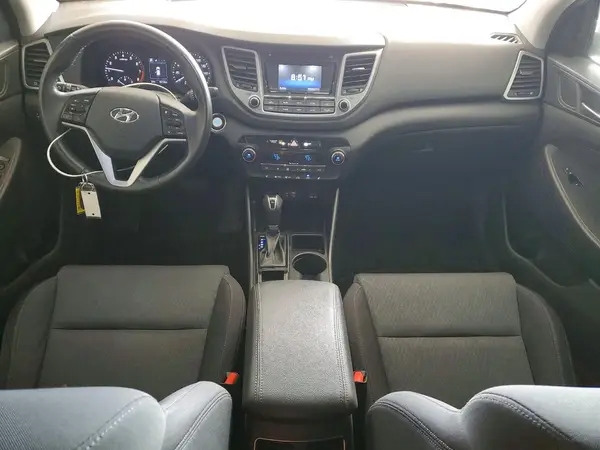KM8J3CA20HU568651 2017 HYUNDAI TUCSON - Image 8