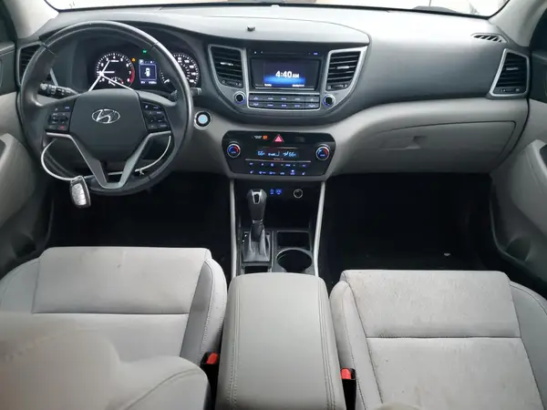 KM8J3CA20HU569914 2017 HYUNDAI TUCSON - Image 8