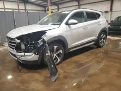 KM8J3CA20HU570755 2017 HYUNDAI TUCSON
