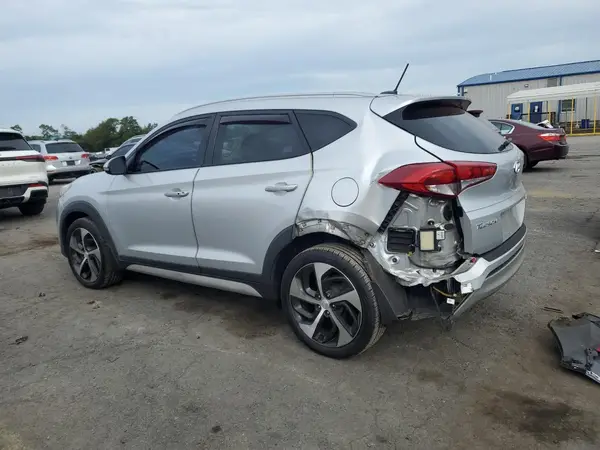 KM8J3CA20HU584526 2017 HYUNDAI TUCSON - Image 2