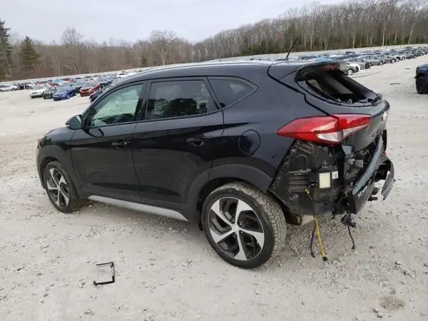 KM8J3CA20HU587894 2017 HYUNDAI TUCSON - Image 2