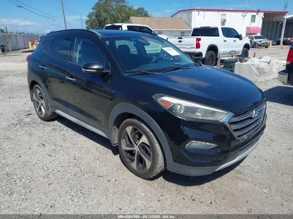 KM8J3CA20JU620267 2018 HYUNDAI TUCSON - Image 1
