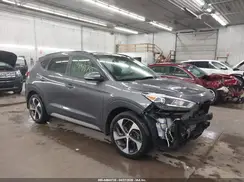 KM8J3CA20JU630054 2018 HYUNDAI TUCSON