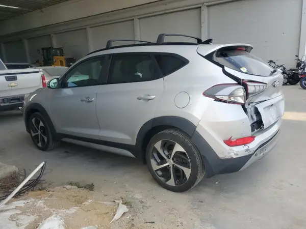 KM8J3CA20JU691856 2018 HYUNDAI TUCSON - Image 2