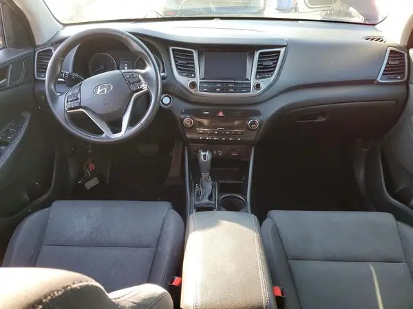 KM8J3CA20JU736505 2018 HYUNDAI TUCSON - Image 8