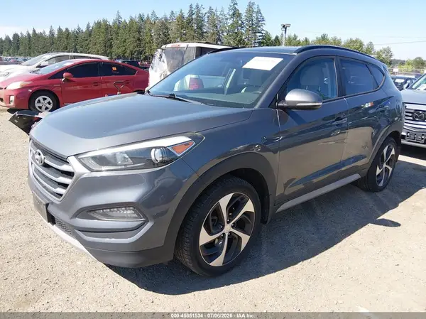KM8J3CA20JU744328 2018 HYUNDAI TUCSON - Image 2