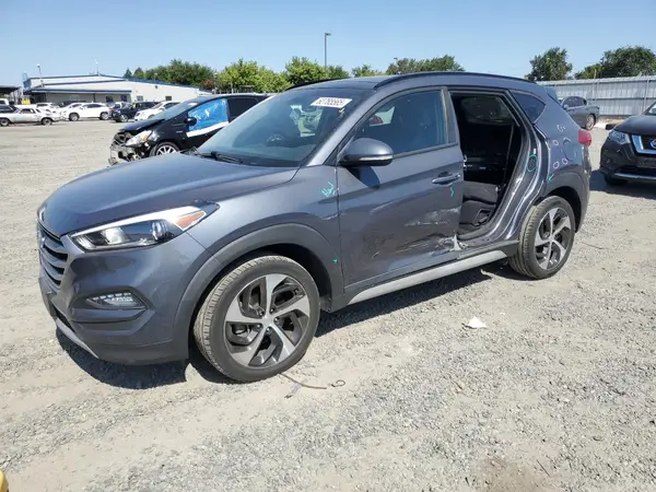 KM8J3CA20JU778026 2018 HYUNDAI TUCSON - Image 1