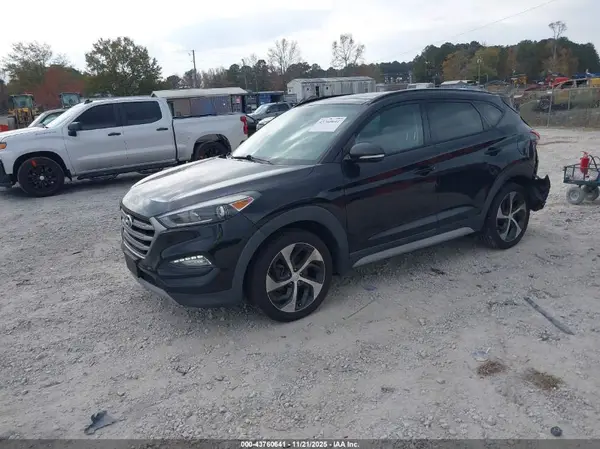 KM8J3CA20JU782139 2018 HYUNDAI TUCSON - Image 2