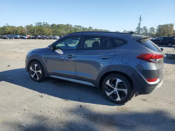 KM8J3CA20JU830044 2018 HYUNDAI TUCSON - Image 2