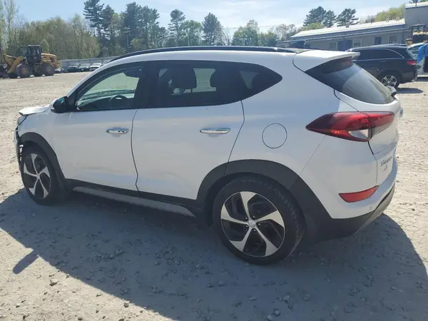 KM8J3CA20JU831646 2018 HYUNDAI TUCSON - Image 2