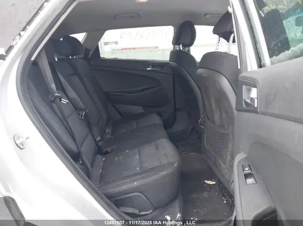KM8J3CA21GU022925 2016 HYUNDAI TUCSON - Image 8