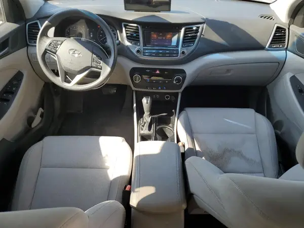 KM8J3CA21GU023024 2016 HYUNDAI TUCSON - Image 8