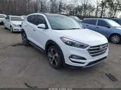 KM8J3CA21GU023086 2016 HYUNDAI TUCSON