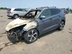 KM8J3CA21GU023847 2016 HYUNDAI TUCSON