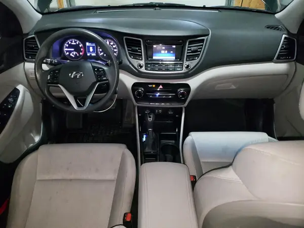 KM8J3CA21GU025498 2016 HYUNDAI TUCSON - Image 8