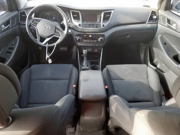 KM8J3CA21GU030278 2016 HYUNDAI TUCSON - Image 8