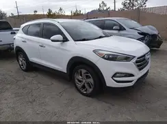 KM8J3CA21GU041457 2016 HYUNDAI TUCSON