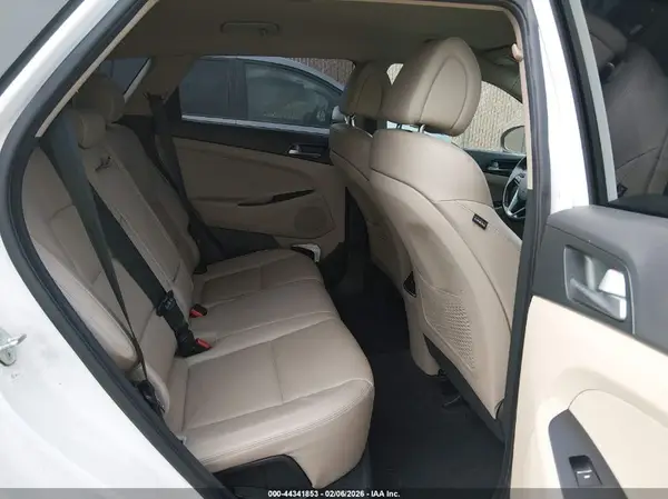 KM8J3CA21GU041457 2016 HYUNDAI TUCSON - Image 8