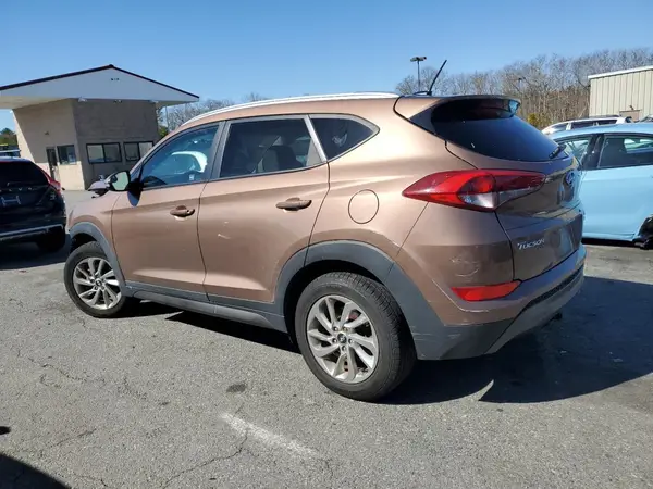 KM8J3CA21GU043466 2016 HYUNDAI TUCSON - Image 2