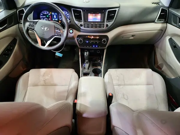 KM8J3CA21GU052040 2016 HYUNDAI TUCSON - Image 8