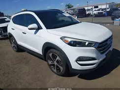 KM8J3CA21GU058677 2016 HYUNDAI TUCSON