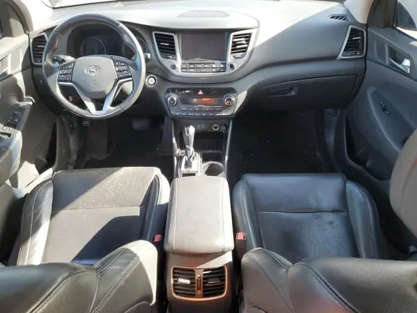 KM8J3CA21GU058694 2016 HYUNDAI TUCSON - Image 8