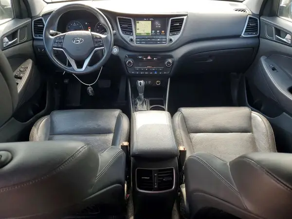 KM8J3CA21GU059263 2016 HYUNDAI TUCSON - Image 8