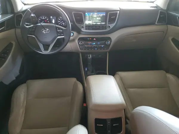 KM8J3CA21GU070229 2016 HYUNDAI TUCSON - Image 8
