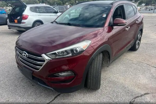 KM8J3CA21GU070408 2016 HYUNDAI TUCSON - Image 2