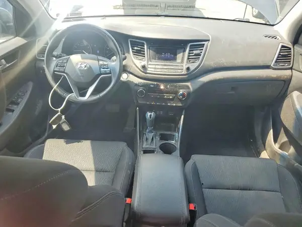 KM8J3CA21GU071316 2016 HYUNDAI TUCSON - Image 8