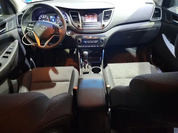 KM8J3CA21GU086253 2016 HYUNDAI TUCSON - Image 8