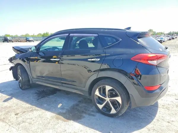 KM8J3CA21GU095213 2016 HYUNDAI TUCSON - Image 2
