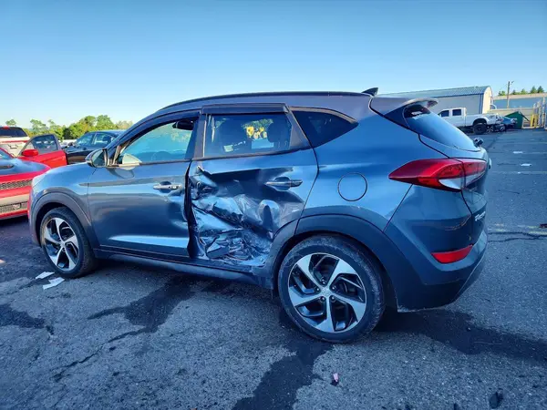 KM8J3CA21GU095907 2016 HYUNDAI TUCSON - Image 2