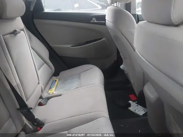 KM8J3CA21GU116853 2016 HYUNDAI TUCSON - Image 8