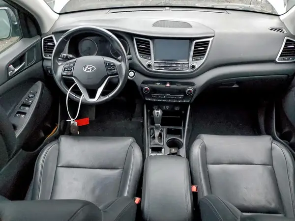 KM8J3CA21GU117467 2016 HYUNDAI TUCSON - Image 8