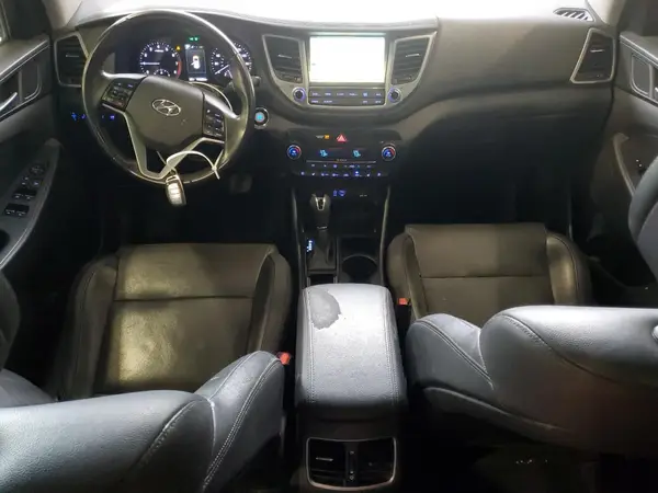KM8J3CA21GU120563 2016 HYUNDAI TUCSON - Image 8