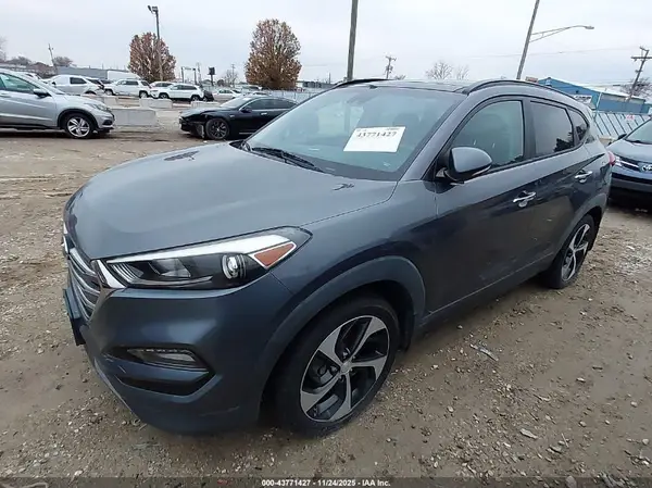 KM8J3CA21GU120577 2016 HYUNDAI TUCSON - Image 2