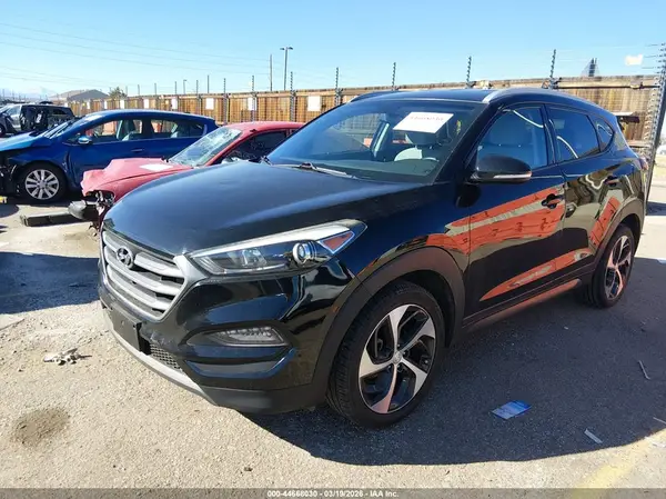 KM8J3CA21GU125391 2016 HYUNDAI TUCSON - Image 2
