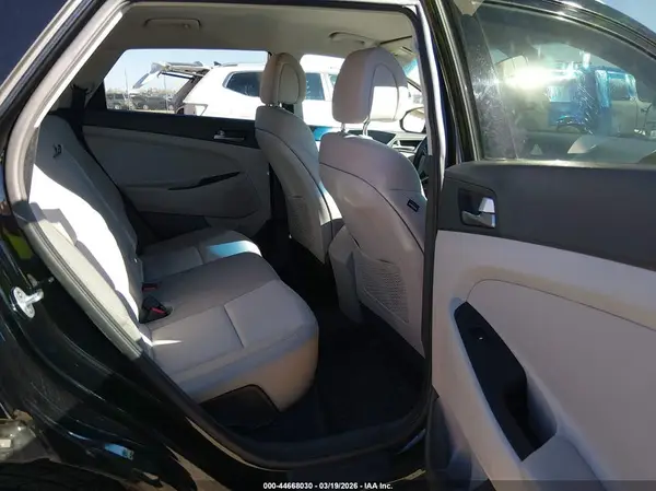KM8J3CA21GU125391 2016 HYUNDAI TUCSON - Image 8