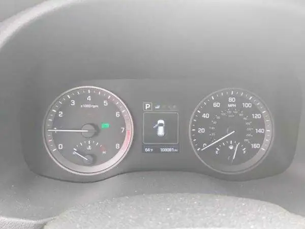 KM8J3CA21GU127884 2016 HYUNDAI TUCSON - Image 8