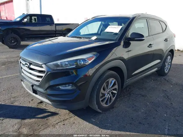KM8J3CA21GU129344 2016 HYUNDAI TUCSON - Image 2
