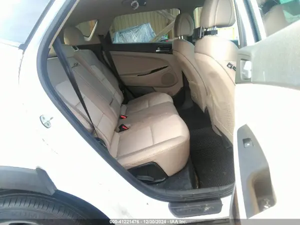 KM8J3CA21GU129487 2016 HYUNDAI TUCSON - Image 8