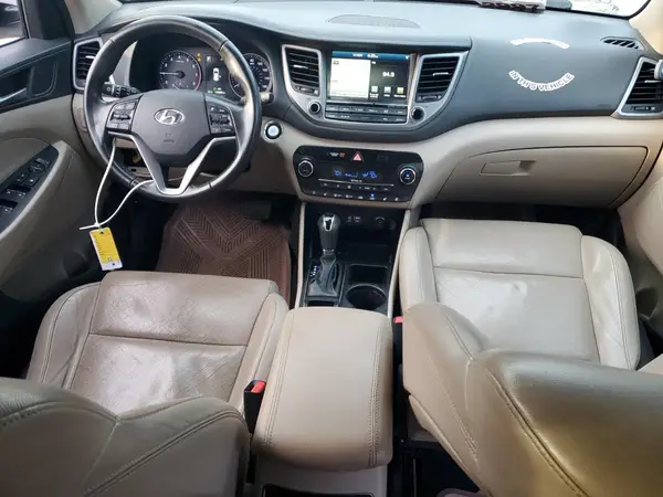 KM8J3CA21GU130672 2016 HYUNDAI TUCSON - Image 8