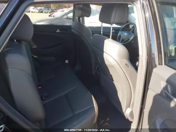 KM8J3CA21GU137976 2016 HYUNDAI TUCSON - Image 8