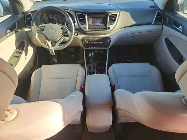 KM8J3CA21GU157273 2016 HYUNDAI TUCSON - Image 8