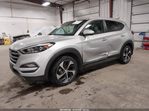 KM8J3CA21GU161114 2016 HYUNDAI TUCSON - Image 2
