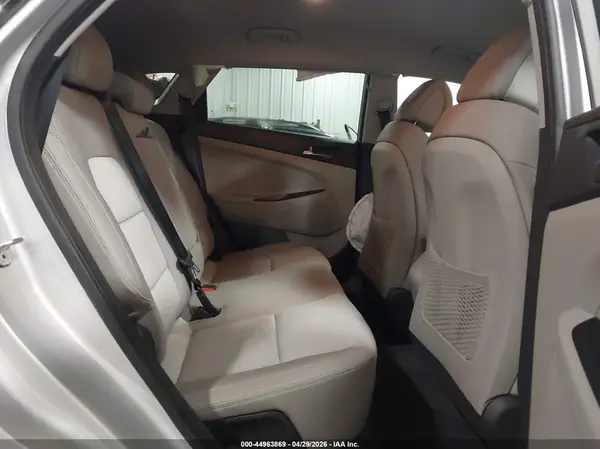 KM8J3CA21GU161114 2016 HYUNDAI TUCSON - Image 8